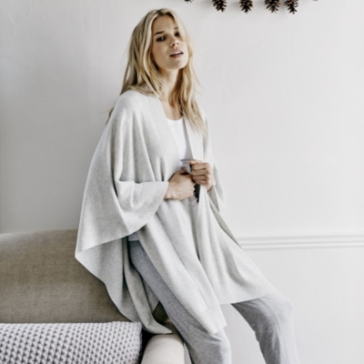 white company ladies knitwear