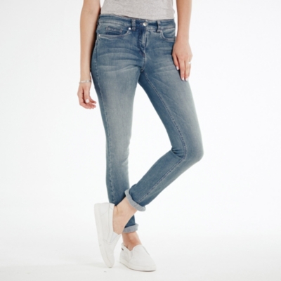 white denim skinny jeans