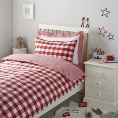 Red Check Bed Linen Home Decorating Ideas Interior Design