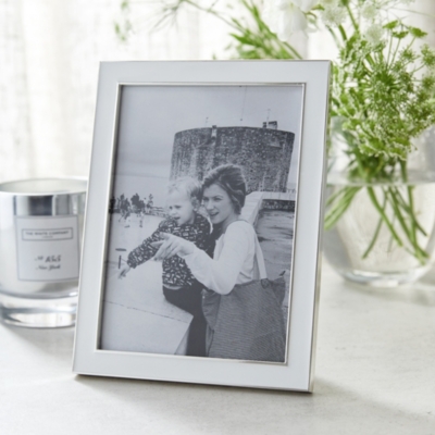 Resin Photo Frame 5x7” Photo Frames The White Company UK