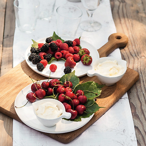 Emilie Linen Table Runner
