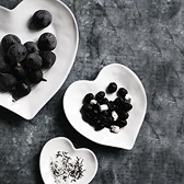 Buy Stoneware Heart Plates Set of 3 from The White Company
