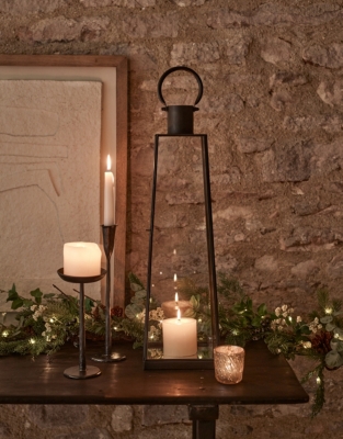 180cm Pre Lit Ultimate Pinecone Garland