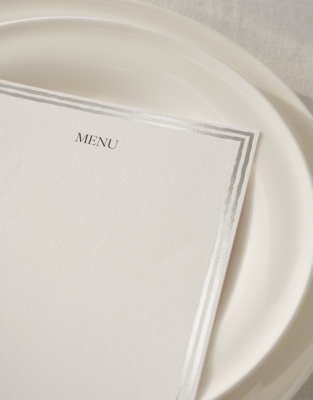 24 Piece Hosting Set