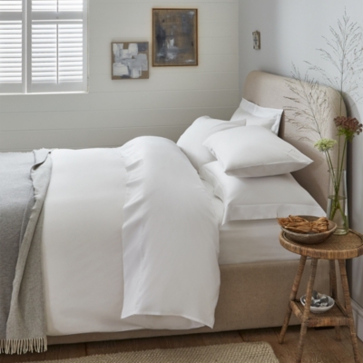 White company store memory foam pillow