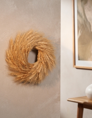 33cm Dried Wheat Wreath