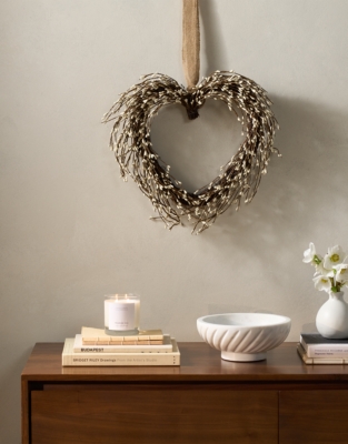 40cm Spring Heart Wreath