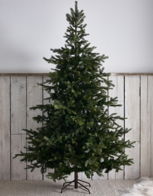 7.5ft Grand Spruce Christmas Tree
