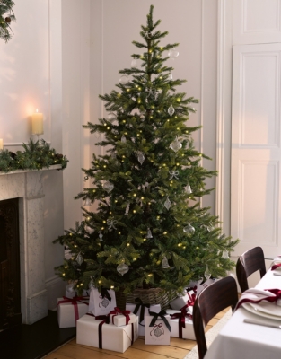 7.5ft Pre Lit Grand Spruce Christmas Tree