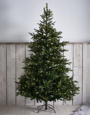 7.5ft Pre Lit Grand Spruce Christmas Tree