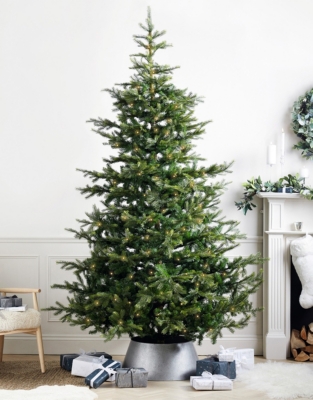 9ft Pre Lit Grand Spruce Christmas Tree