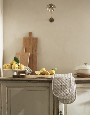 Acacia Wood Serving Board – Medium