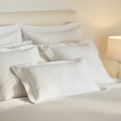 Alma Cushion