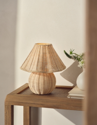 Arles Rattan Table Lamp