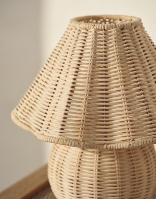 Arles Rattan Table Lamp