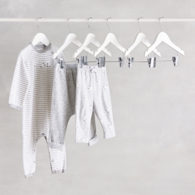 https://whitecompany.scene7.com/is/image/whitecompany/Baby-Clothes-Hangers---Set-of-6/BBUHA_15_MAIN?$M_S_PDP$