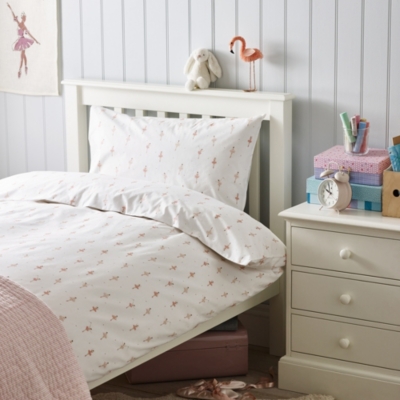 little white company cot bedding