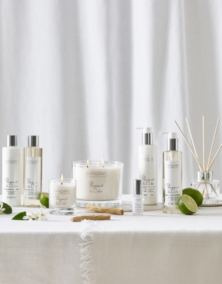 Bergamot & Cedar Signature Candle