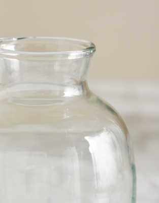 Bilsby Bud Vase