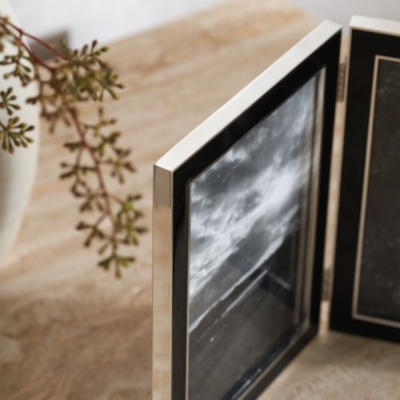 Black Resin Double Hinged Photo Frame – 5x7”