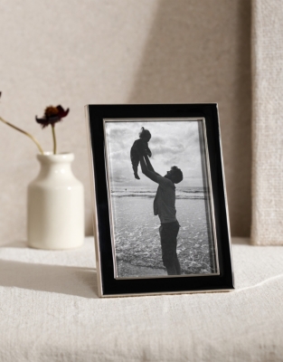 Black Resin Photo Frame – 4x6”
