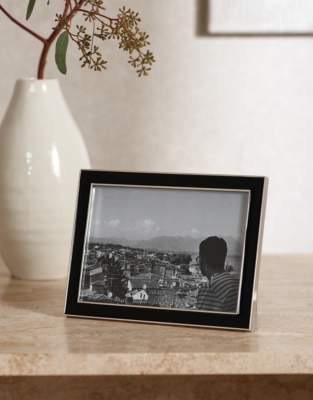Black Resin Photo Frame – 5x7”