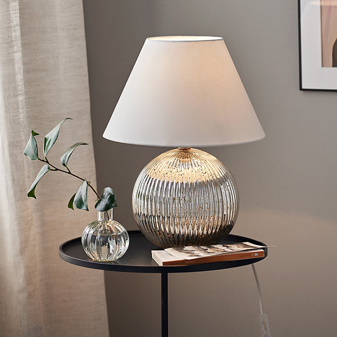 fuerte Hablar Perder Blyford Table Lamp | Table Lamps | The White Company UK