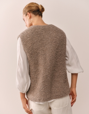 Bouclé Knitted Gilet with Alpaca - Hot Chocolate