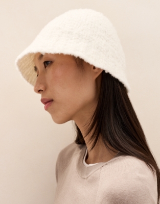 Bouclé Knitted Hat