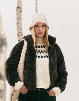Bouclé Knitted Hat