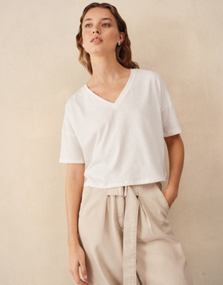 Boxy V-Neck Tee - Autumn White