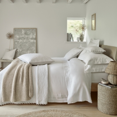 The white company outlet pillows