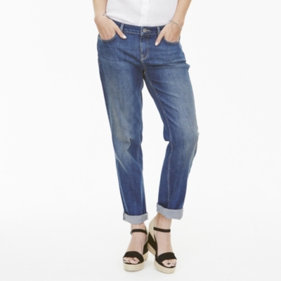 white company boyfriend jeans