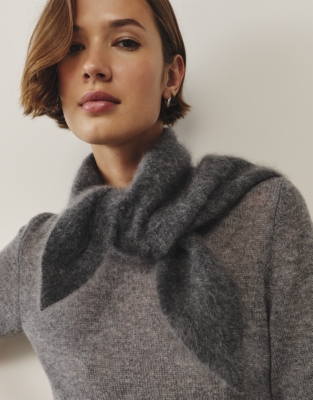 Brushed Cashmere Neck Scarf - Grey