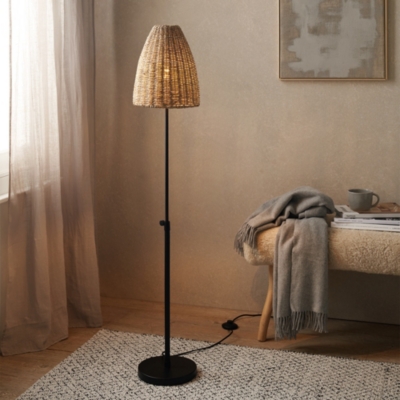 Free standing store bedroom lamp