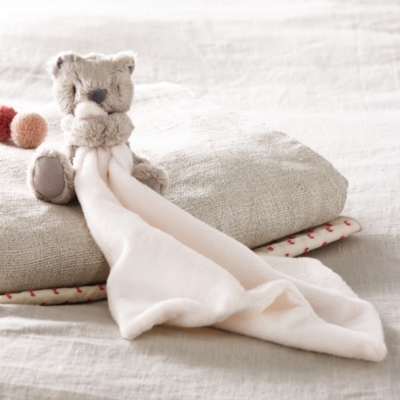 White company deals lamb comforter