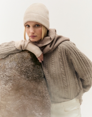 Cable Jumper with Cotton