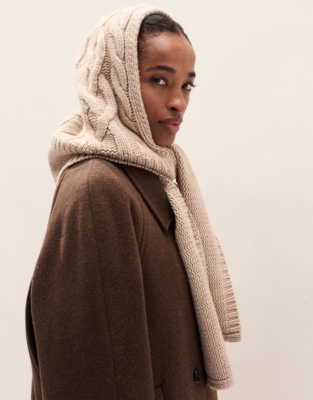 Cable Knitted Hood with Cashmere
