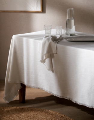 Camber Soft Wash Tablecloth – Large