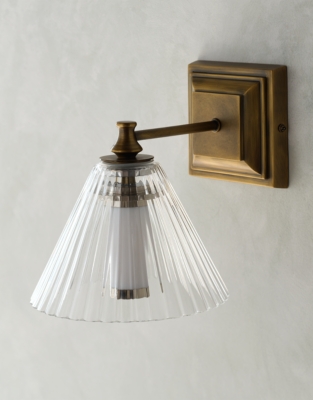 Cambridge Rechargeable Wall Light