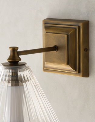 Cambridge Rechargeable Wall Light