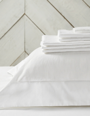 Cambridge Stripe Flat Sheet – Set of 2