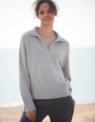 White company sale grey jumper