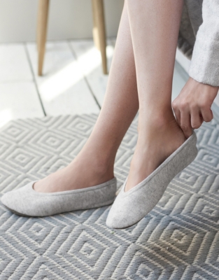 Naked cashmere online slippers