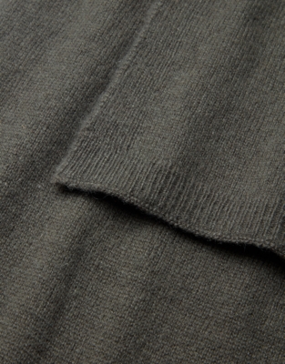 Cashmere Essential Scarf