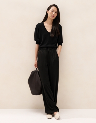 Cashmere Knitted V-Neck T-Shirt - Black