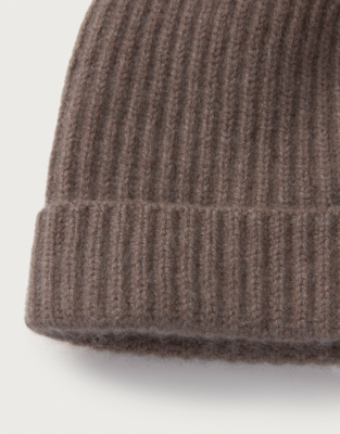 Cashmere Ribbed Hat - Clay