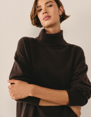 Cashmere Roll Neck Jumper - Dark Chocolate