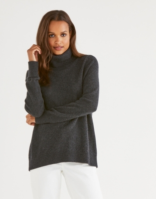 White cashmere outlet roll neck jumper