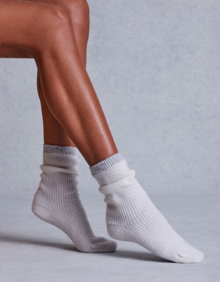 Soft White, Ribbed Cashmere Socks